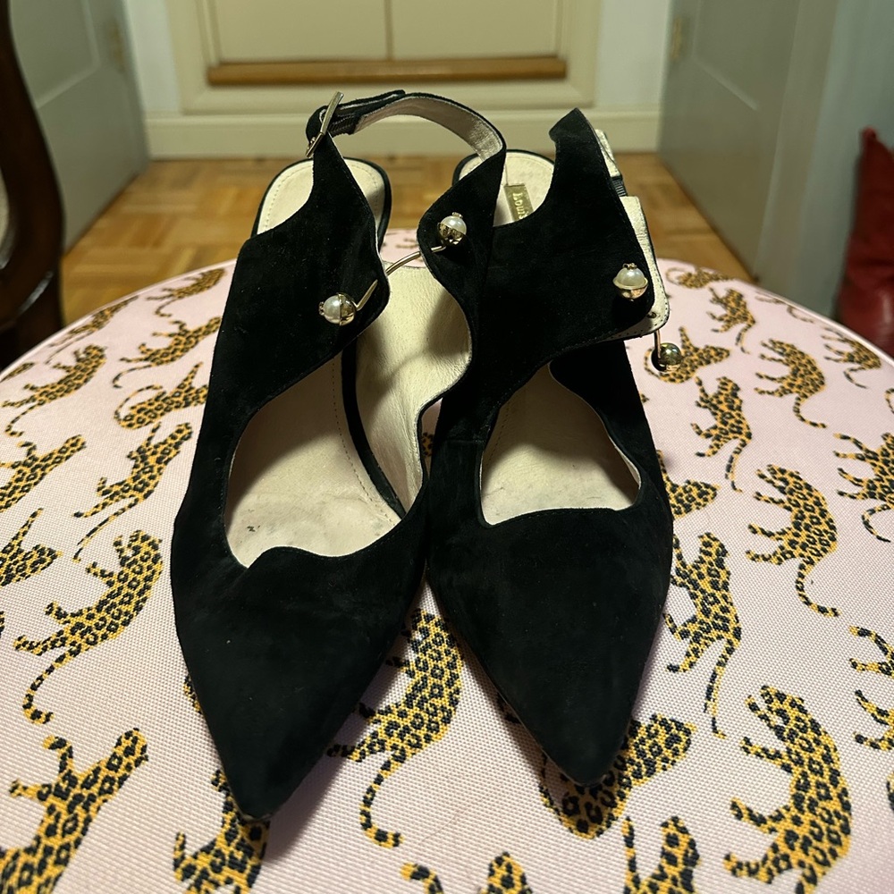 Louise et Cie Elegant Black Suede Heels